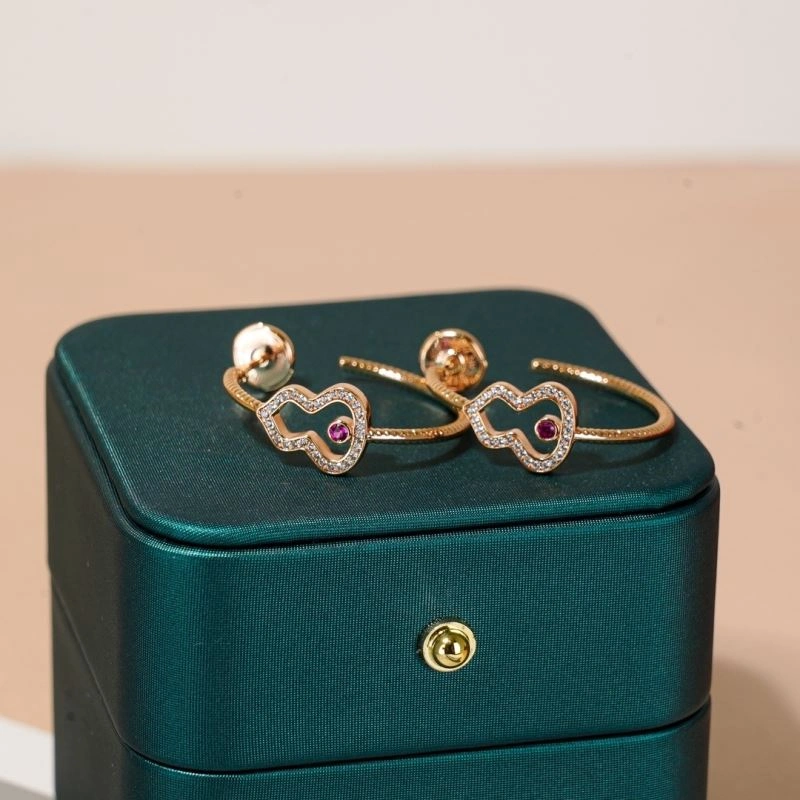 SmoothTexture Qeelin Earrings 211111