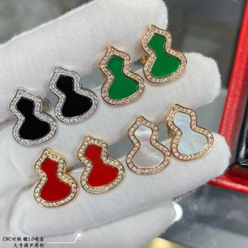 Qeelin Earrings MoistureWicking 210415