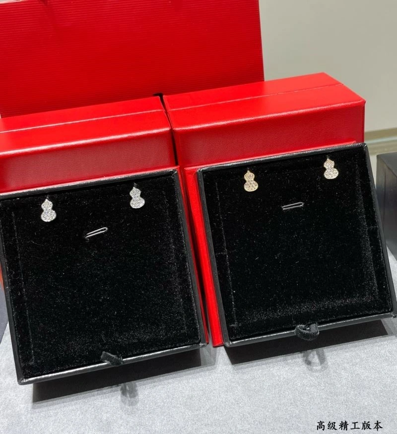 Qeelin Earrings UrbanChic 210417