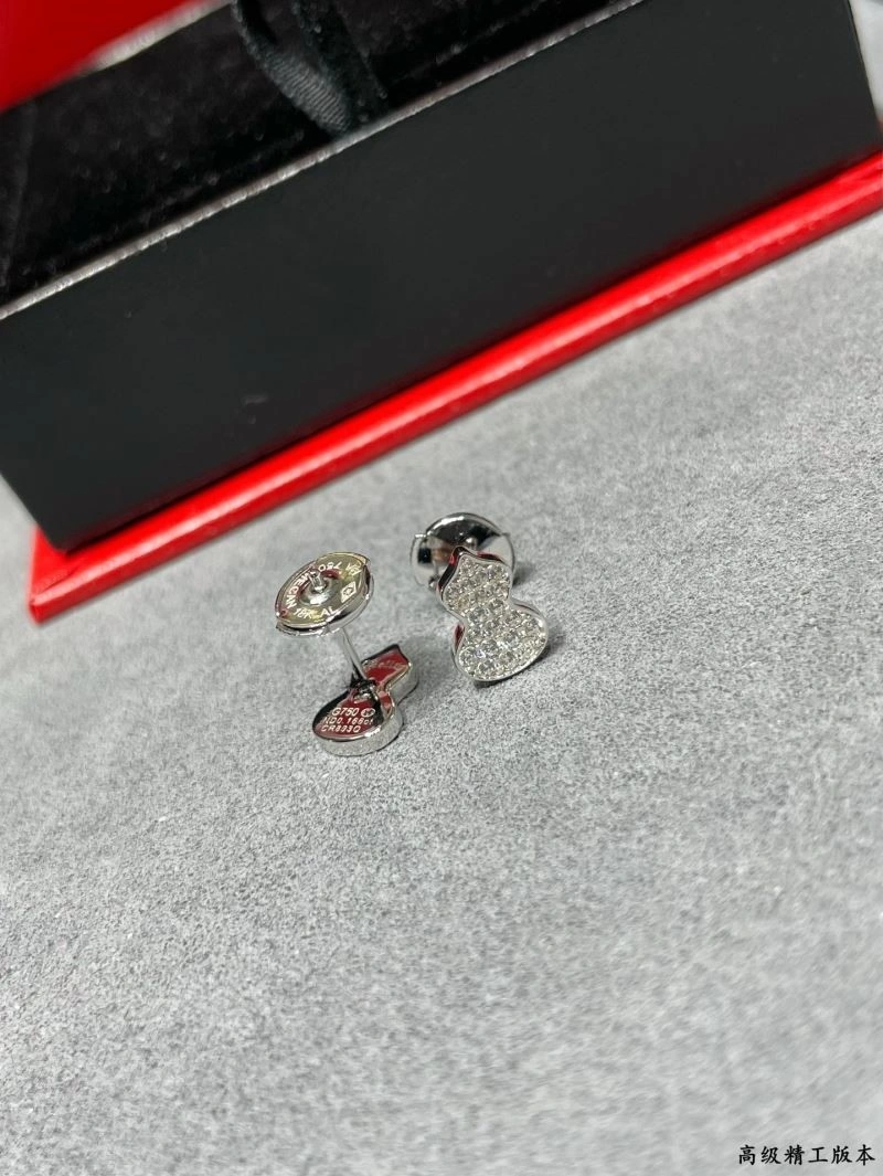 Qeelin Earrings UrbanChic 210417