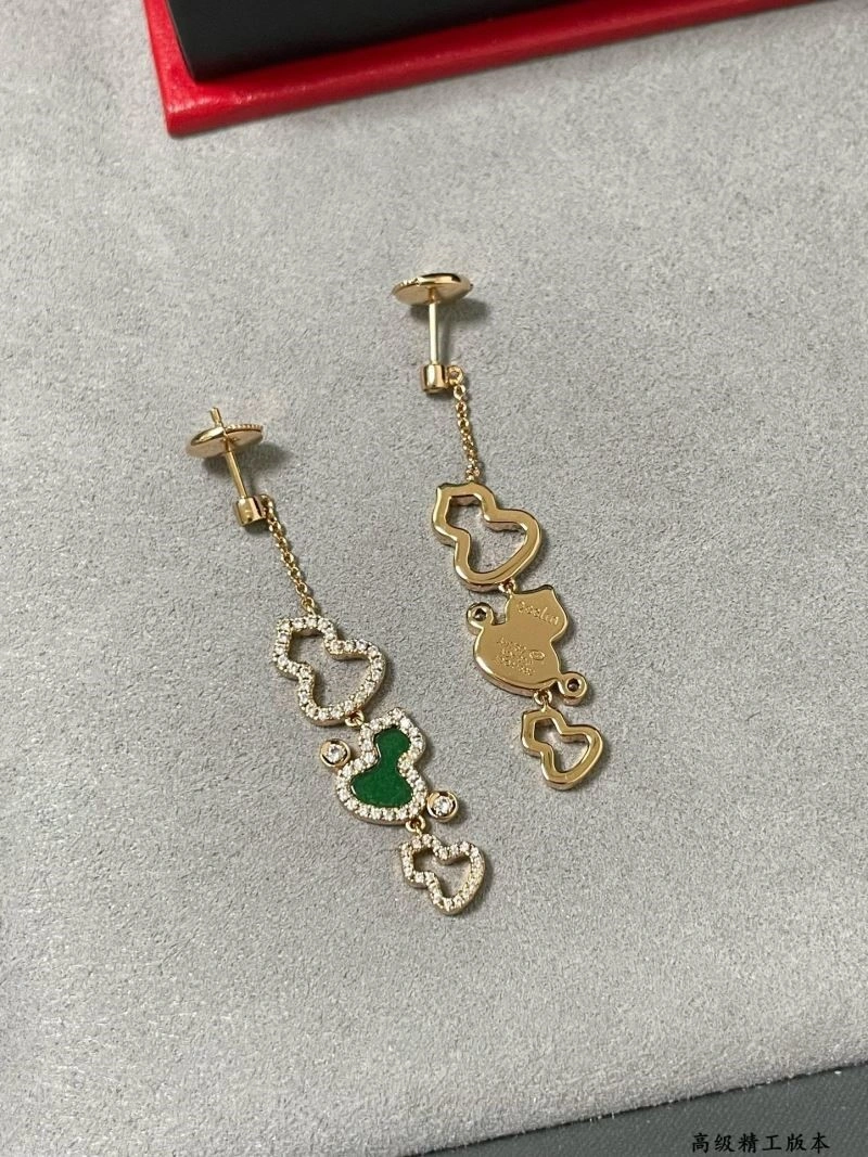 Sophisticated Qeelin Earrings 210402