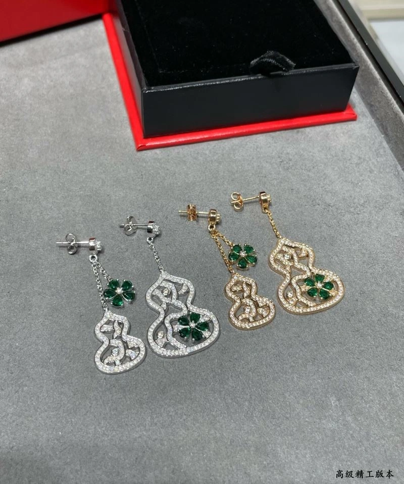 WellDesigned Qeelin Earrings 210399