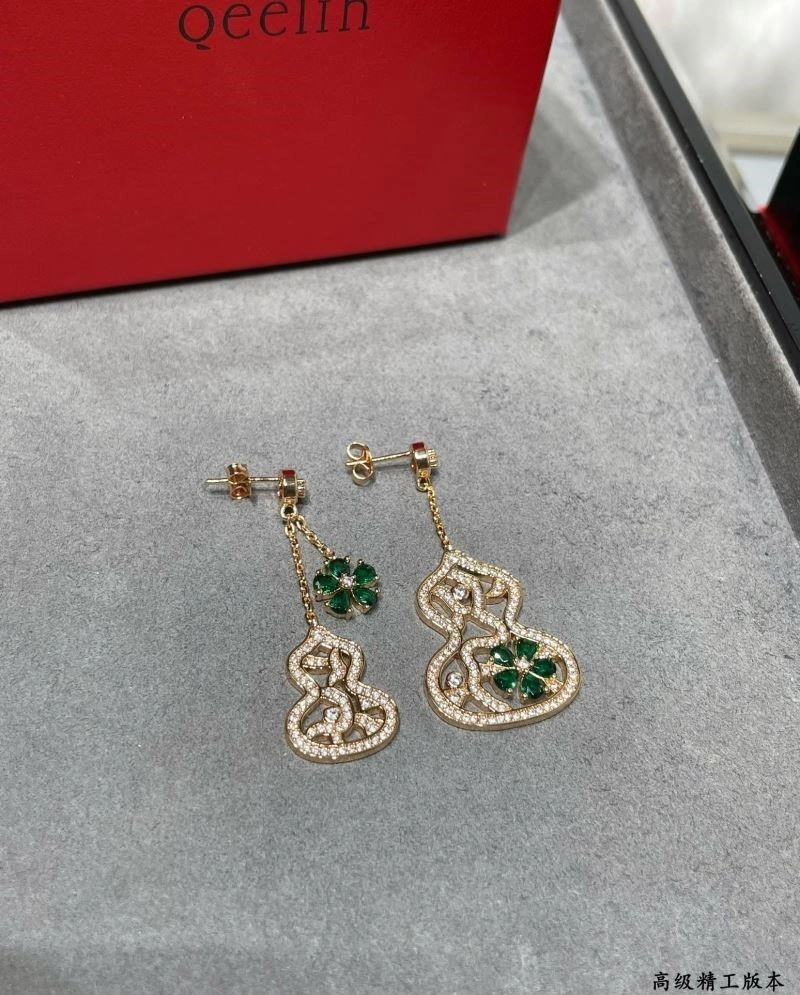 WellDesigned Qeelin Earrings 210399