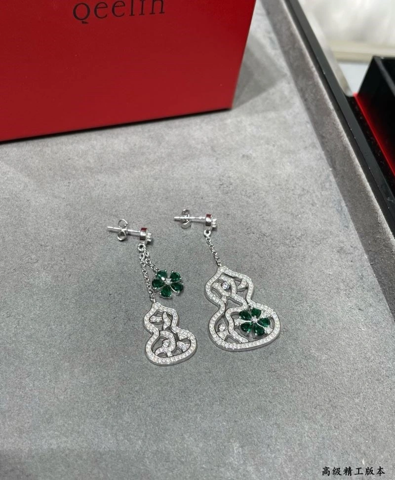 WellDesigned Qeelin Earrings 210399