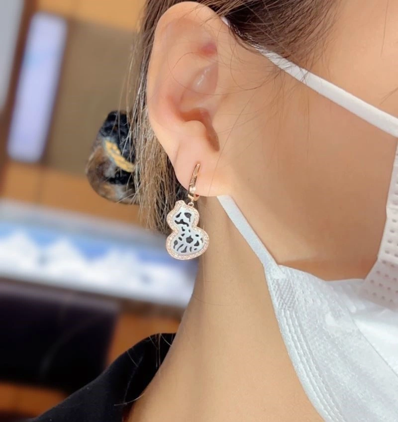 Qeelin Earrings Elegant 210407