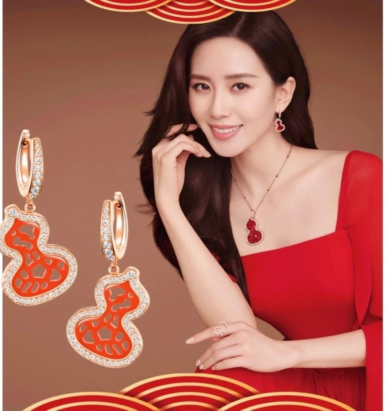 OnTrend Qeelin Earrings 210406