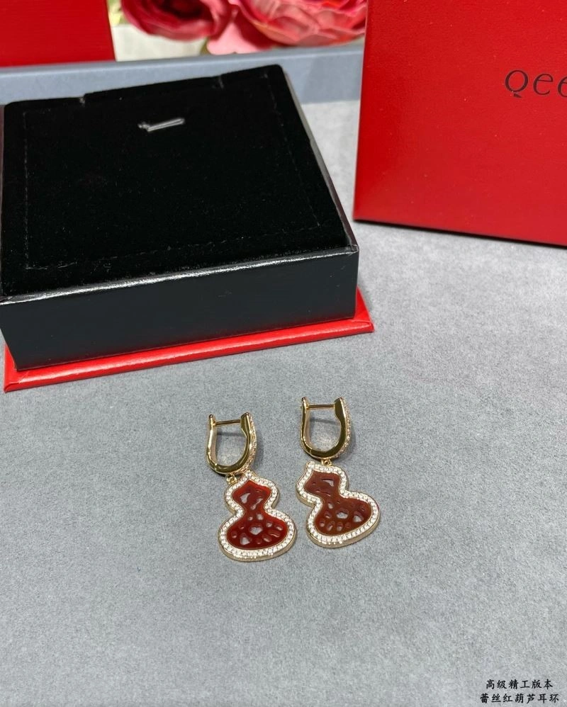 OnTrend Qeelin Earrings 210406