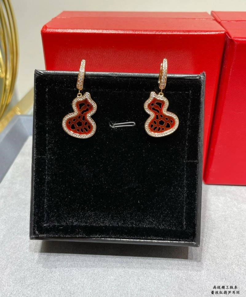 OnTrend Qeelin Earrings 210406