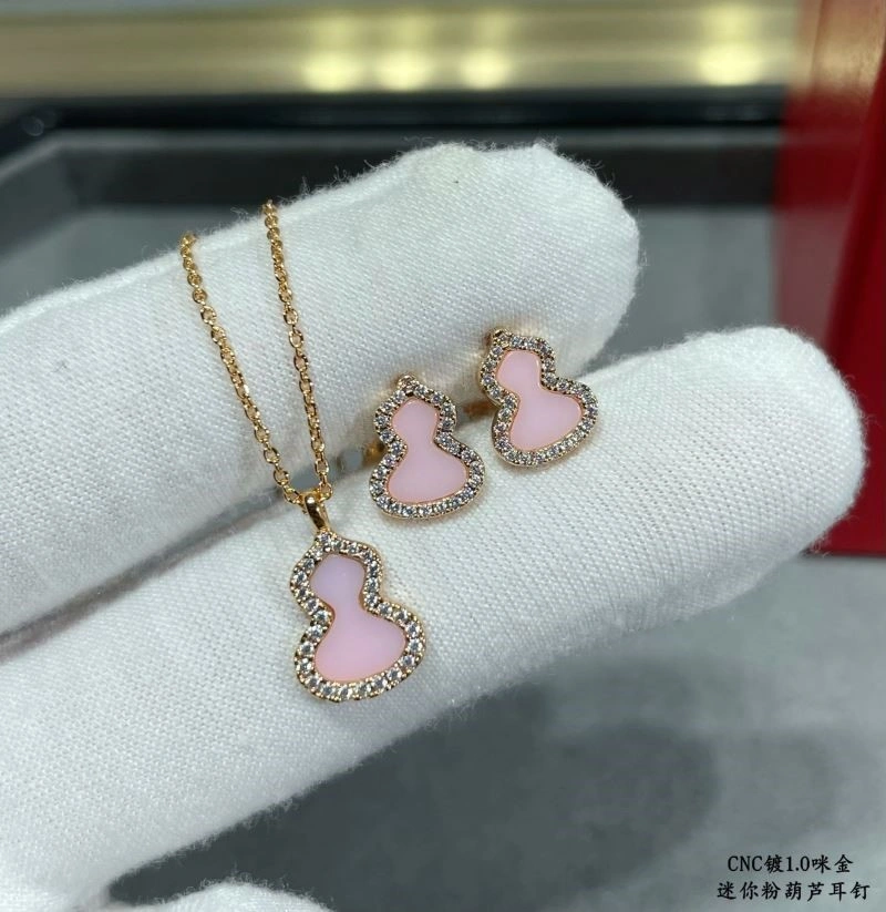 WrinkleFree Qeelin Earrings 210405