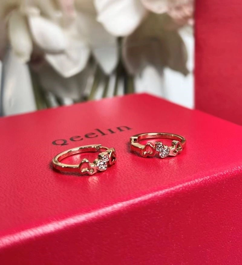 Qeelin Earrings Youthful 210400