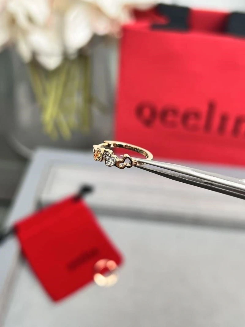 Qeelin Earrings Youthful 210400
