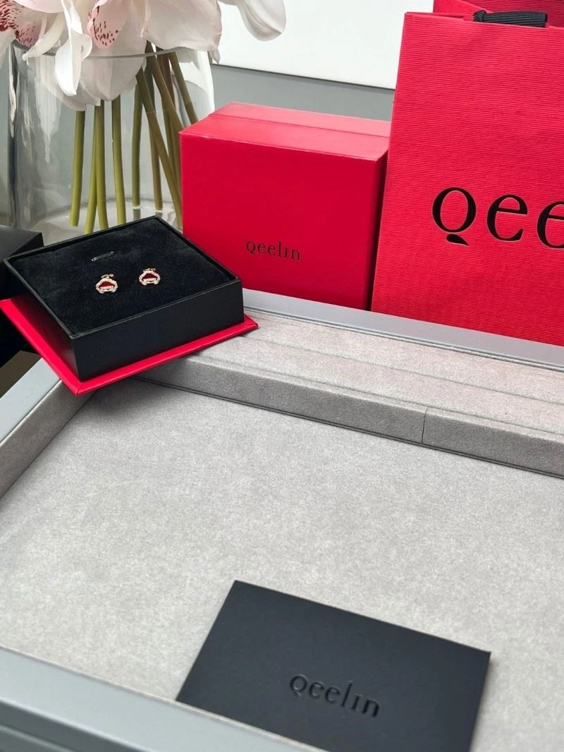 Sleek Qeelin Earrings 210467