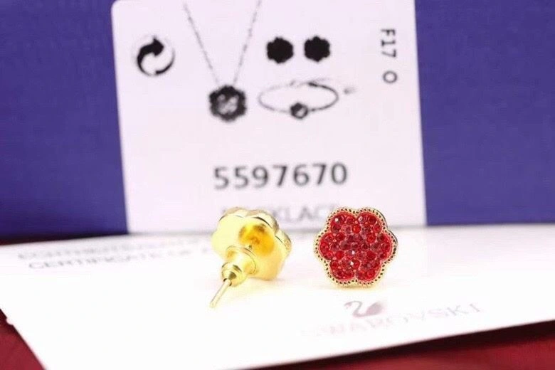 Qeelin Earrings Trendy 209652