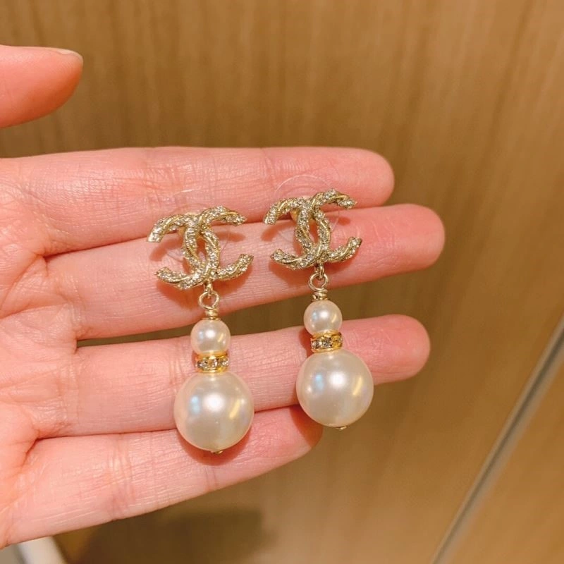 Qeelin Earrings Comfortable 208462