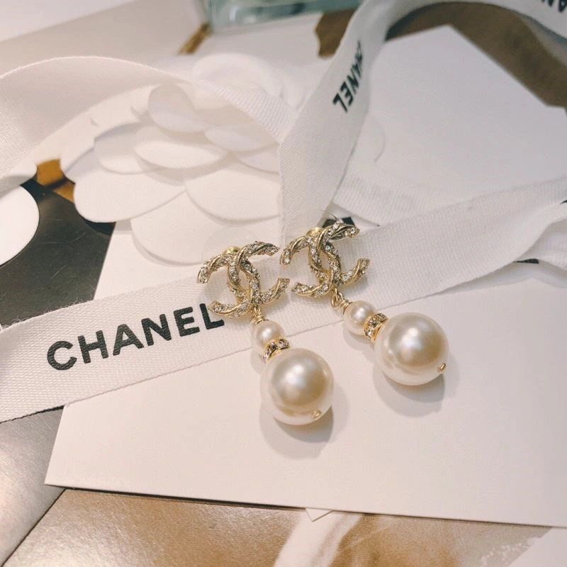 Qeelin Earrings Comfortable 208462