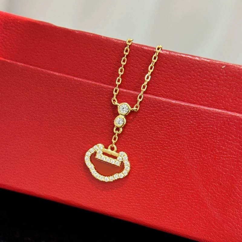 Comfortable Qeelin Necklaces 213845
