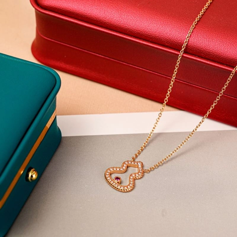 Comfortable Qeelin Necklaces 213385