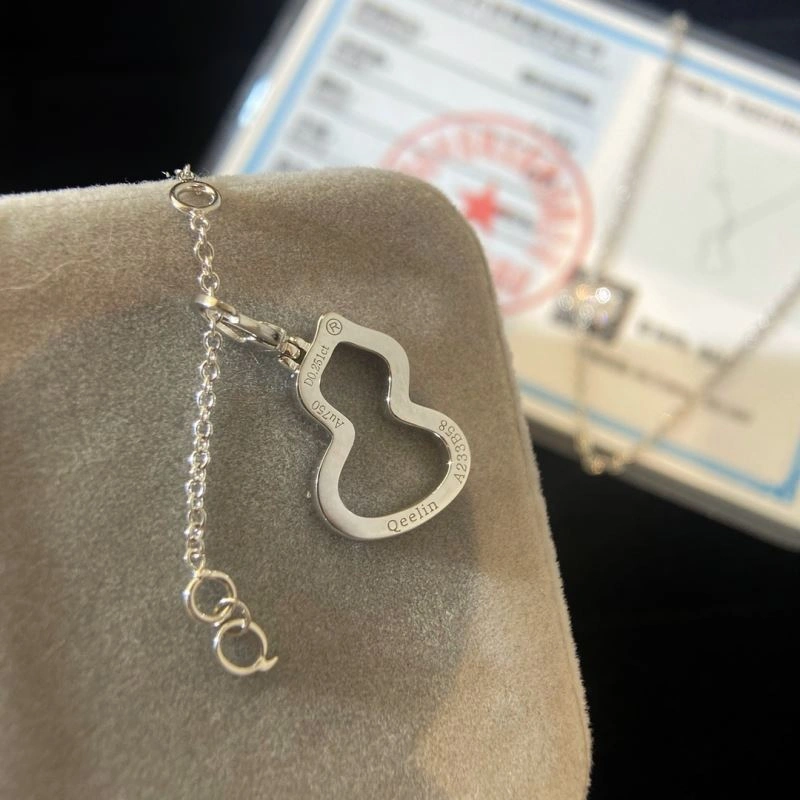 Qeelin Necklaces Versatile 213379