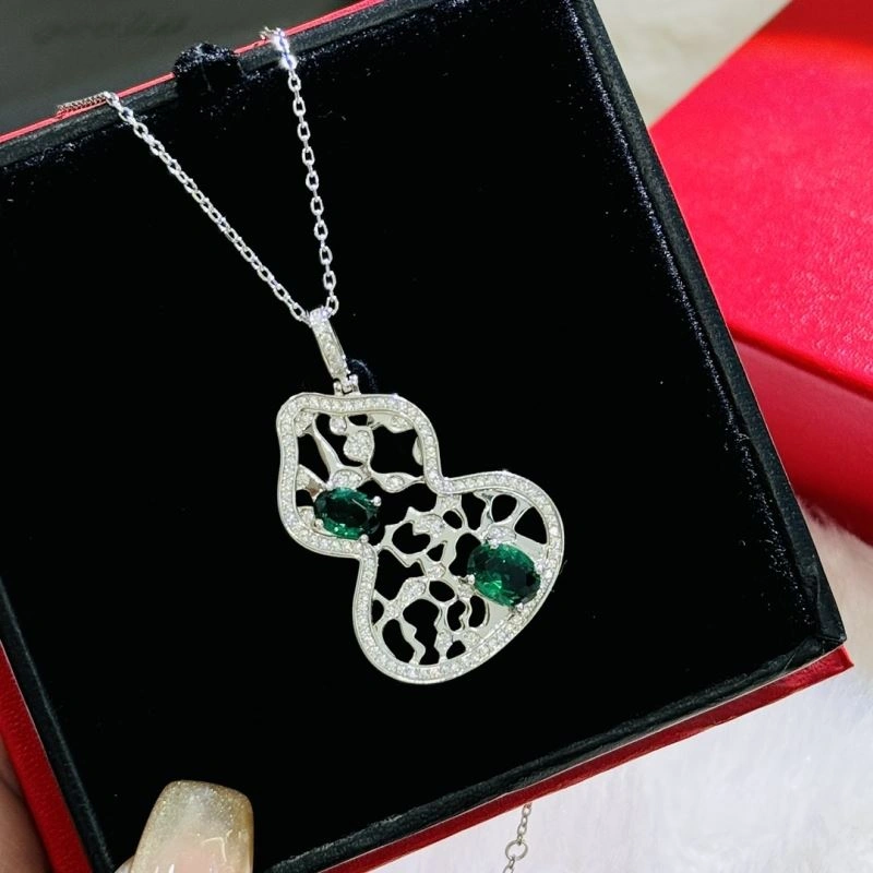 WellDesigned Qeelin Necklaces 213380