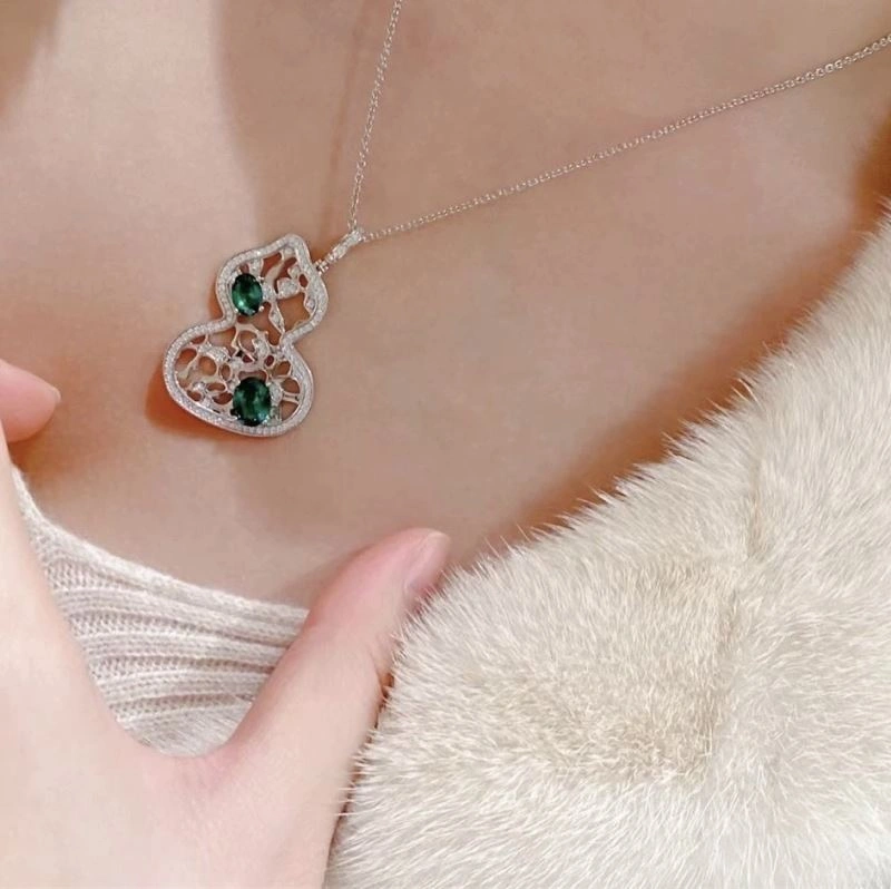 WellDesigned Qeelin Necklaces 213380