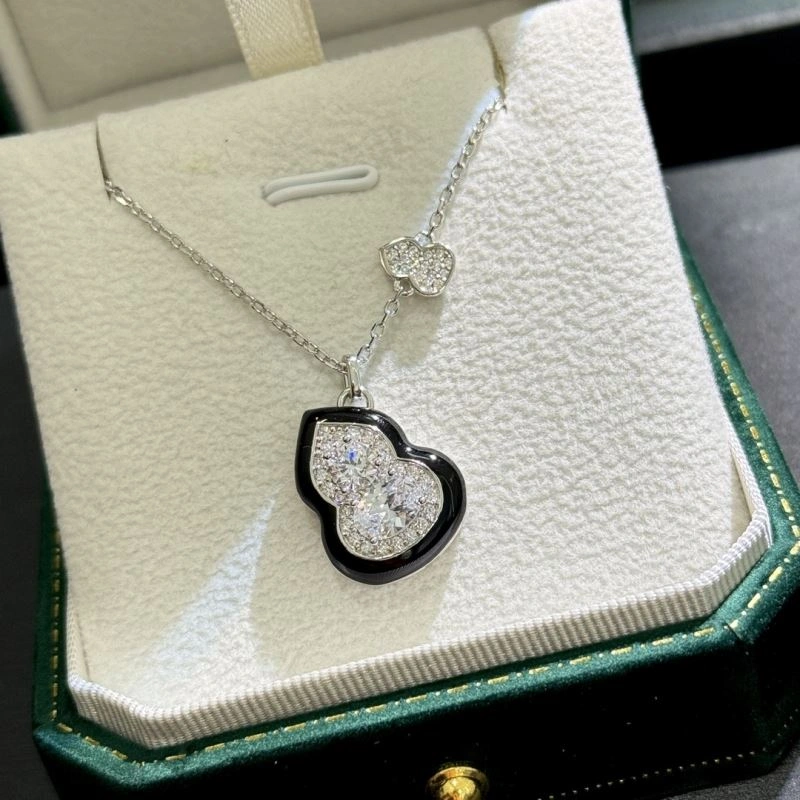SoftTouch Qeelin Necklaces 213378