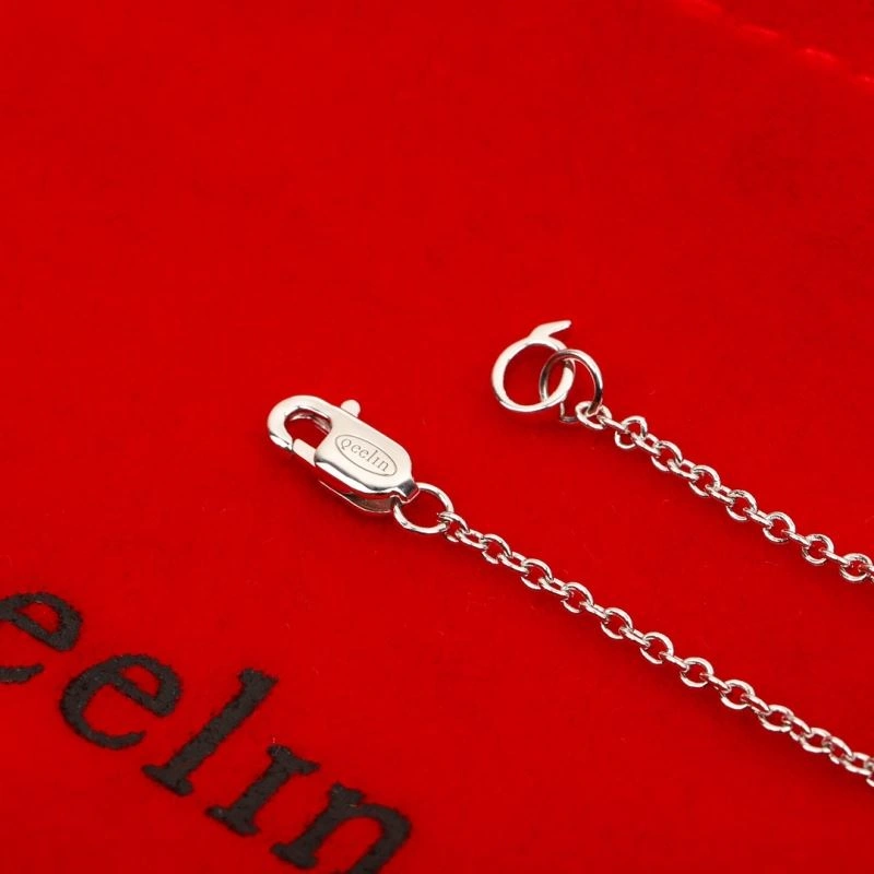 Qeelin Necklaces Practical 214119