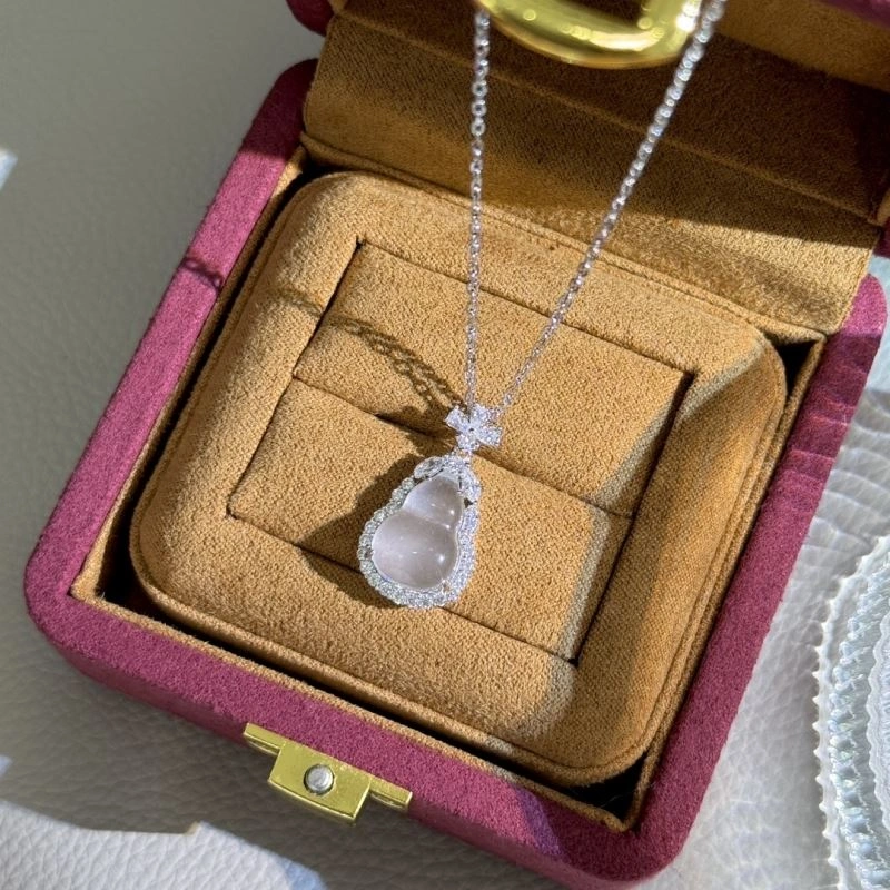 Qeelin Necklaces Popular 214113