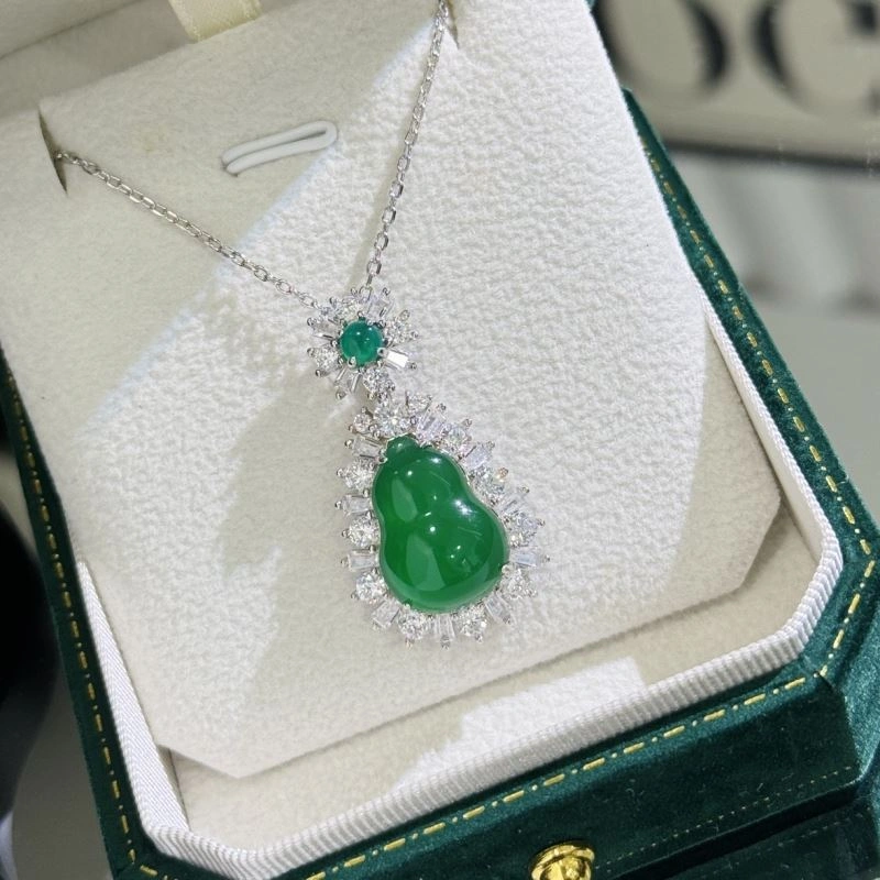 Qeelin Necklaces TimelessDesign 212837