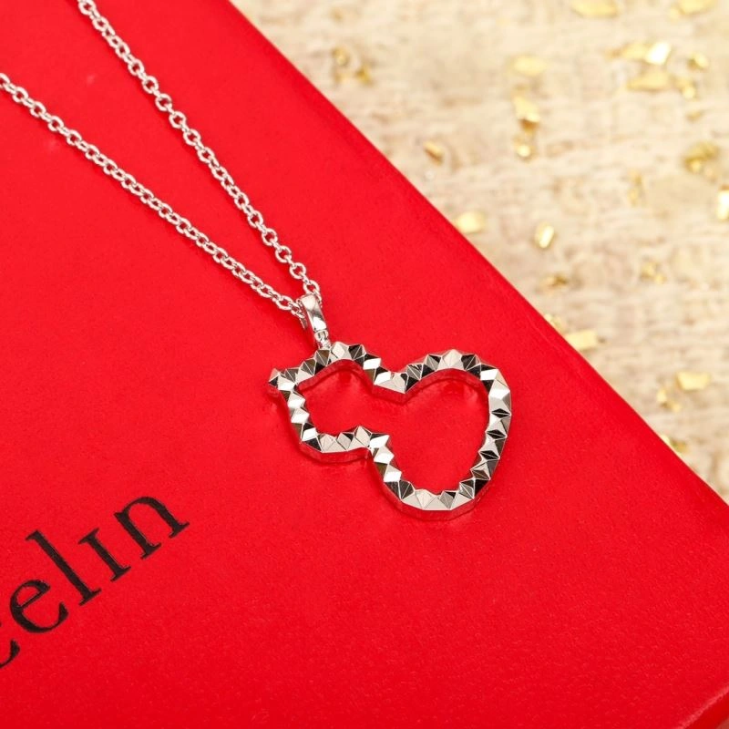 Refined Qeelin Necklaces 212835