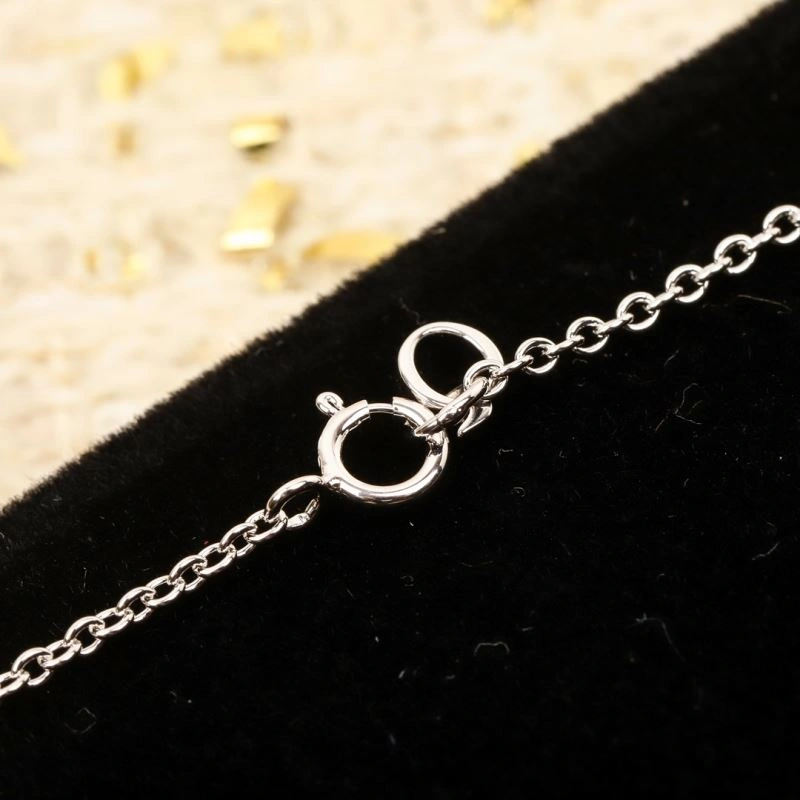 Refined Qeelin Necklaces 212835