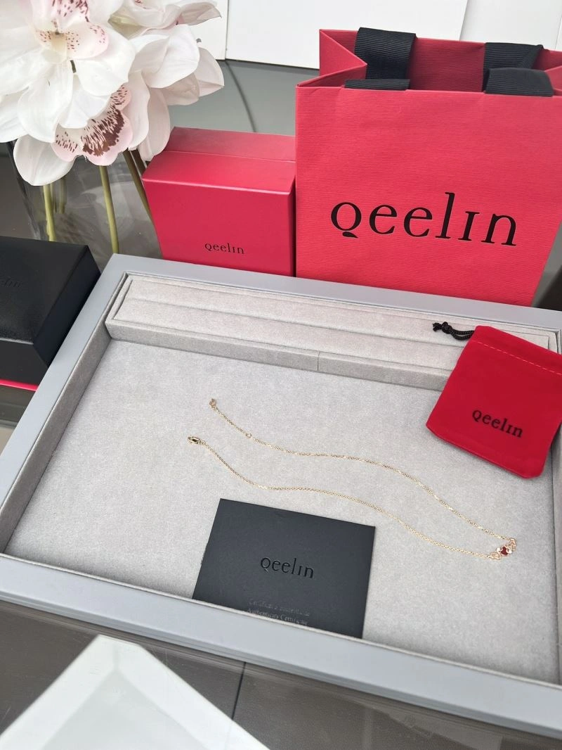 Soft Qeelin Necklaces 212827