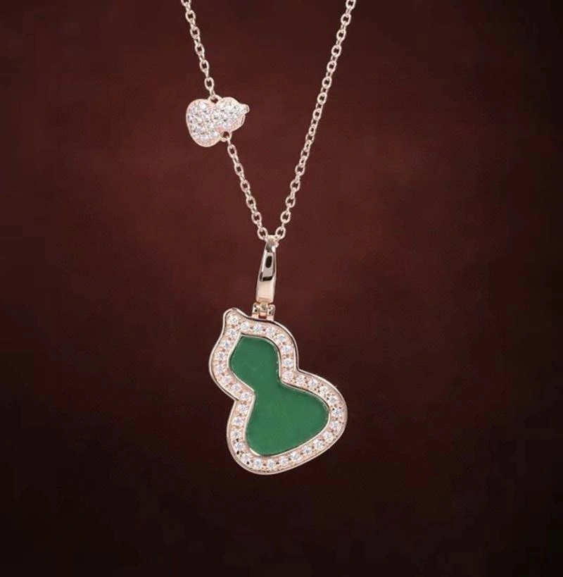 Versatile Qeelin Necklaces 212522