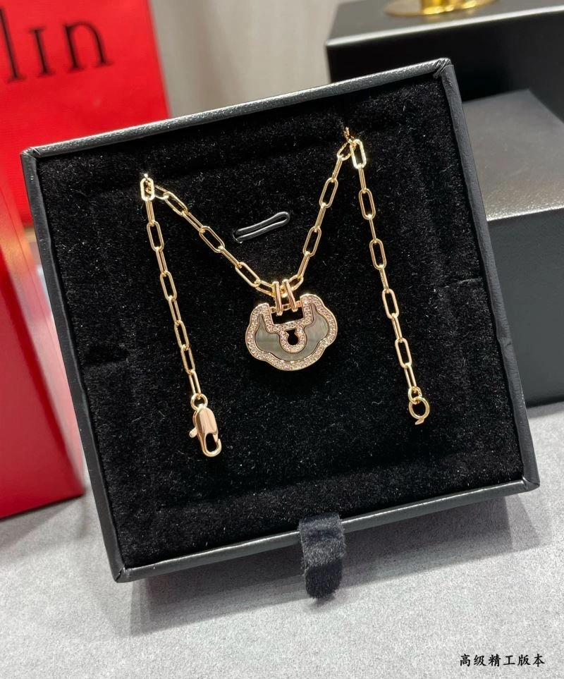 Qeelin Necklaces Tailored 211707