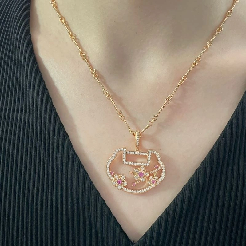 Bold Qeelin Necklaces 211705