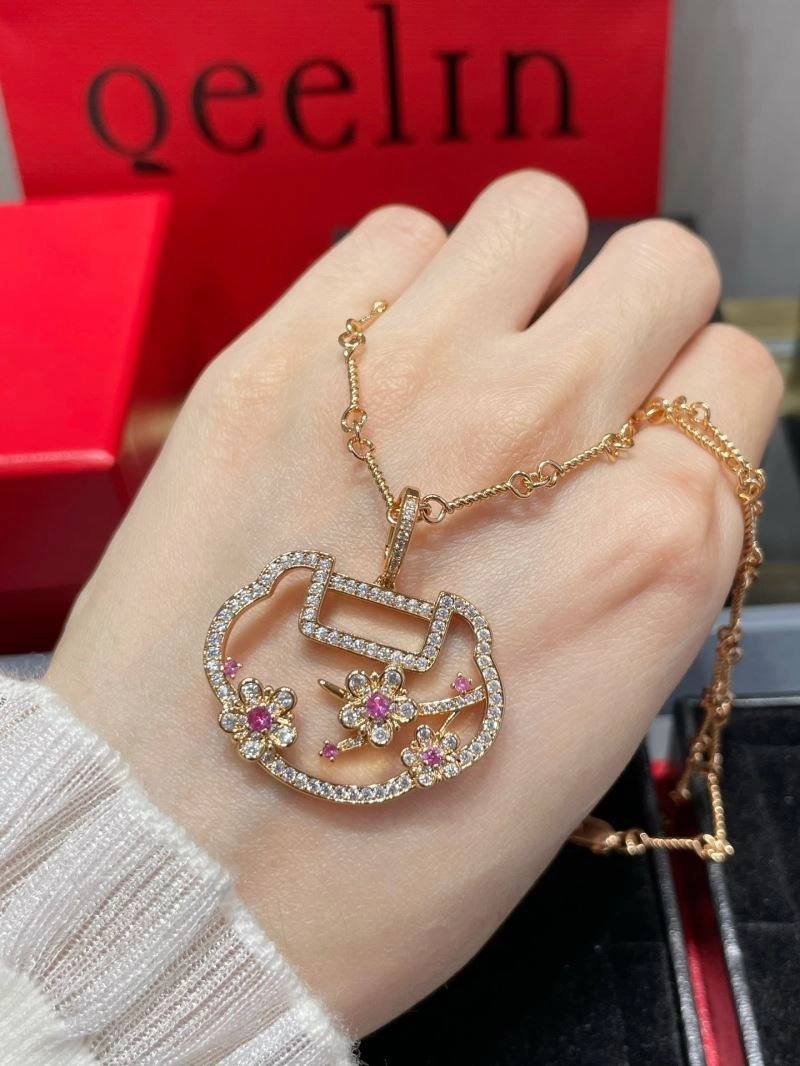 Bold Qeelin Necklaces 211705