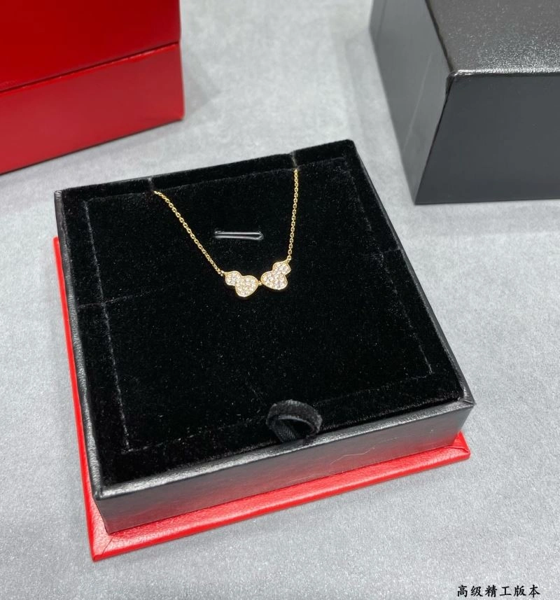 ModernLook Qeelin Necklaces 211703