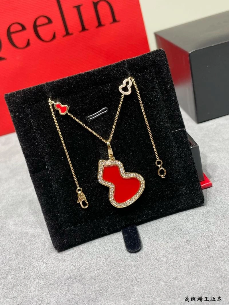 Compact Qeelin Necklaces 211701