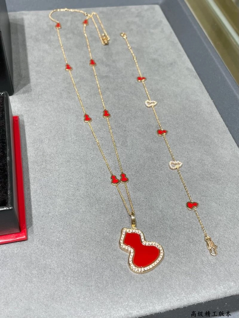 Affordable Qeelin Necklaces 211698