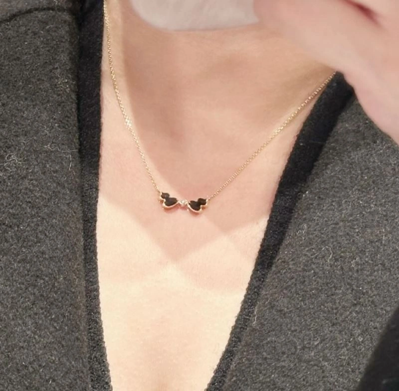 HighPerformance Qeelin Necklaces 211732