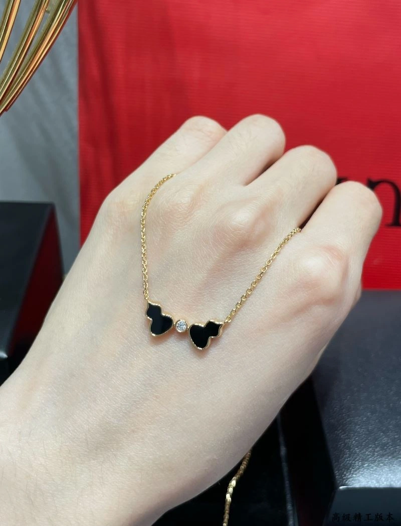 HighPerformance Qeelin Necklaces 211732