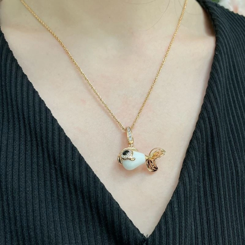 SmoothTexture Qeelin Necklaces 211689
