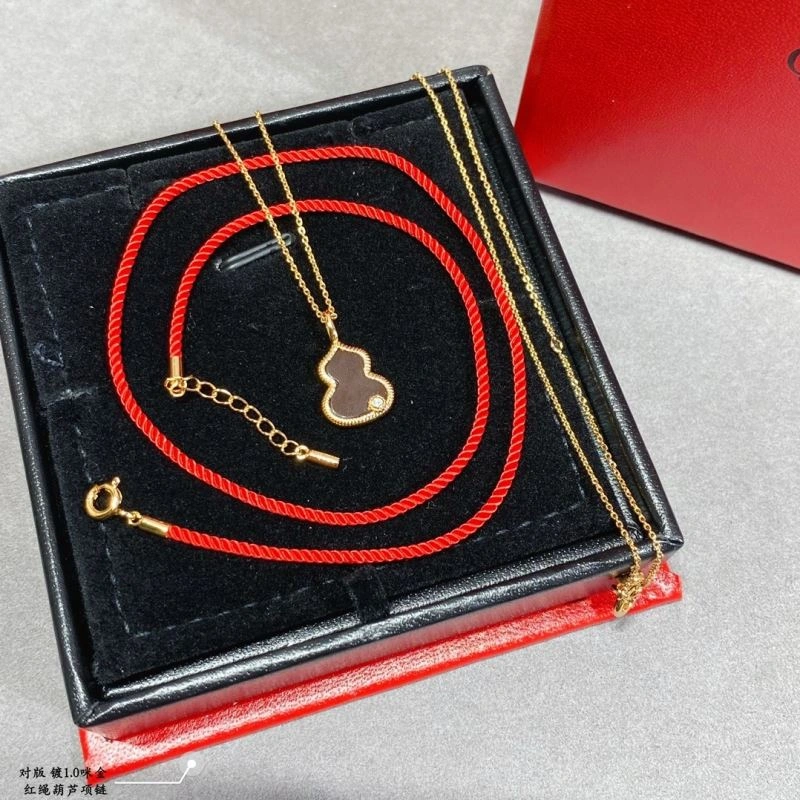 Qeelin Necklaces Timeless 211684