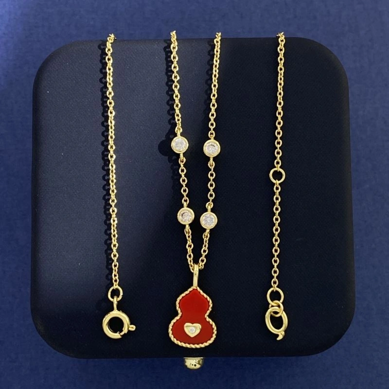 Qeelin Necklaces FashionForward 211687