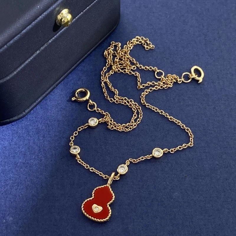 Qeelin Necklaces FashionForward 211687