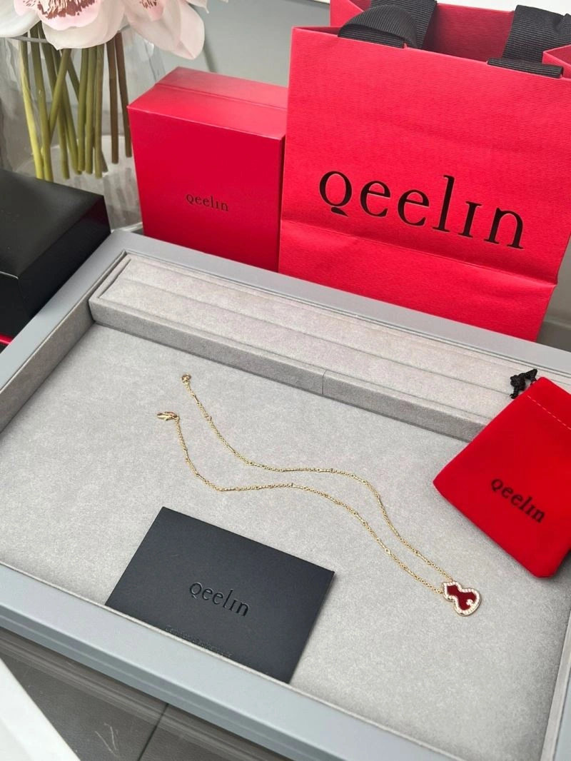 Qeelin Necklaces Soft 211674