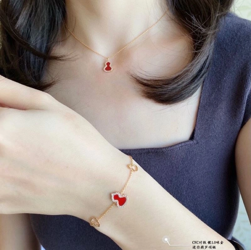 WellDesigned Qeelin Necklaces 211088