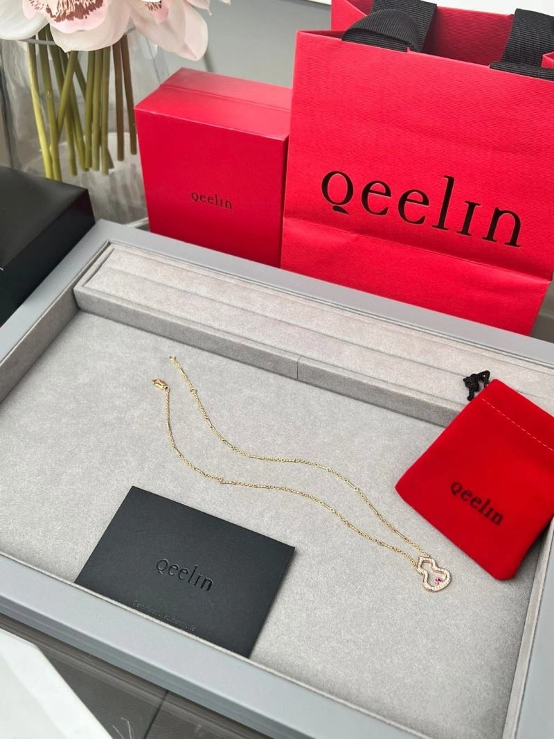 Affordable Qeelin Necklaces 211074