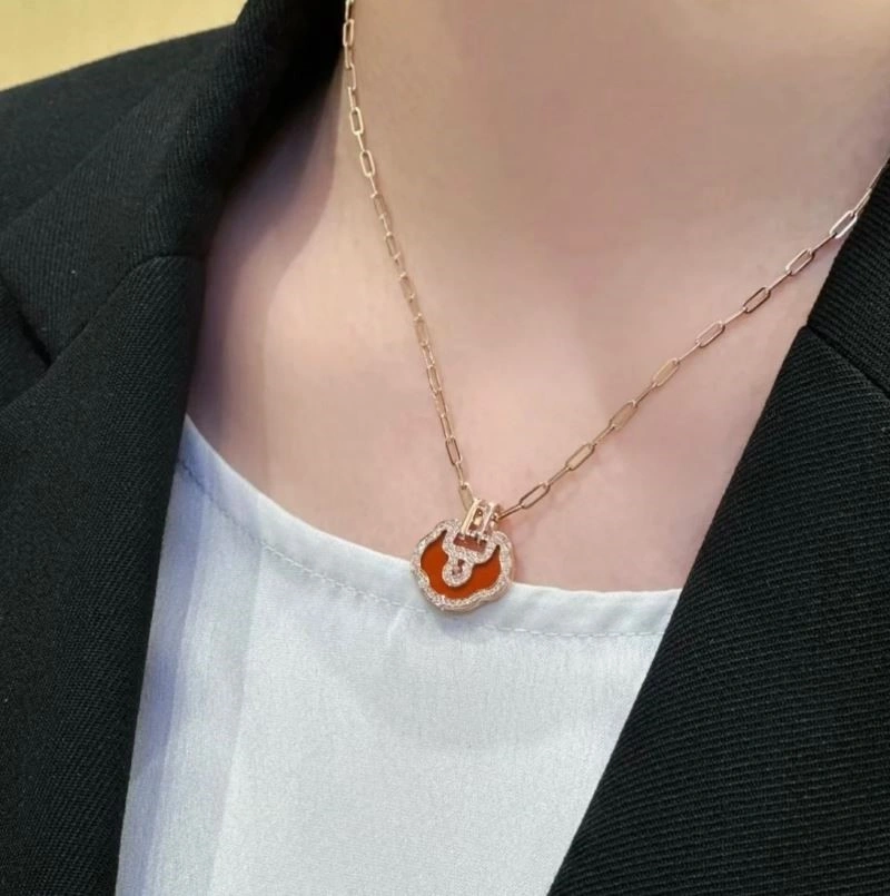 SmoothTexture Qeelin Necklaces 210388
