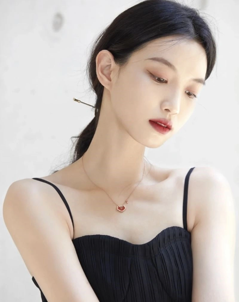 Qeelin Necklaces Elegant 210380