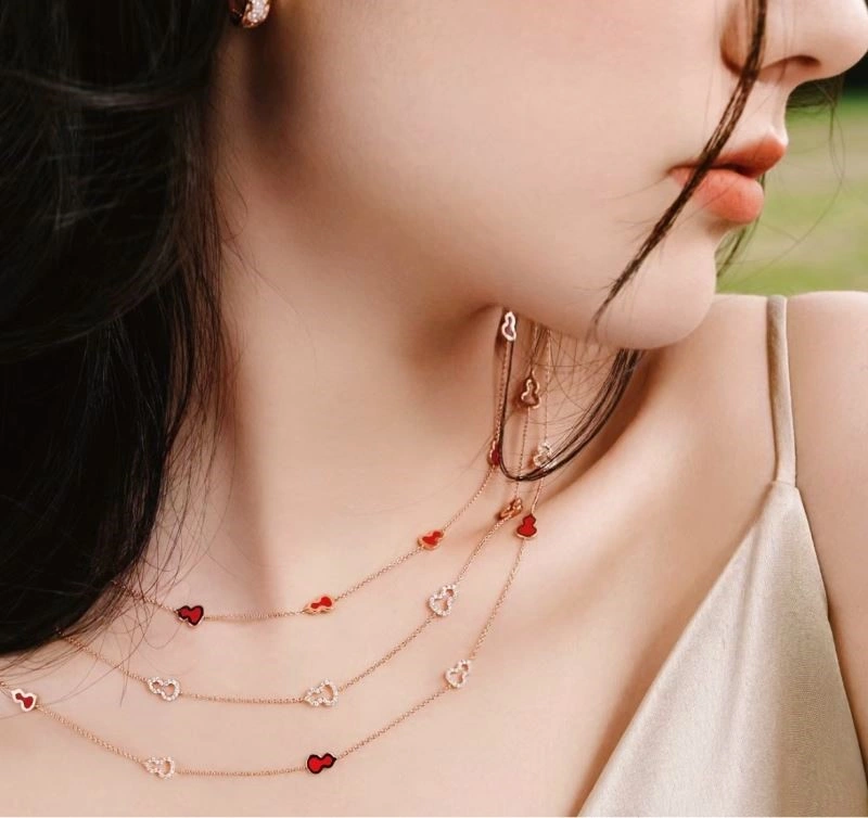 Qeelin Necklaces EyeCatching 210363